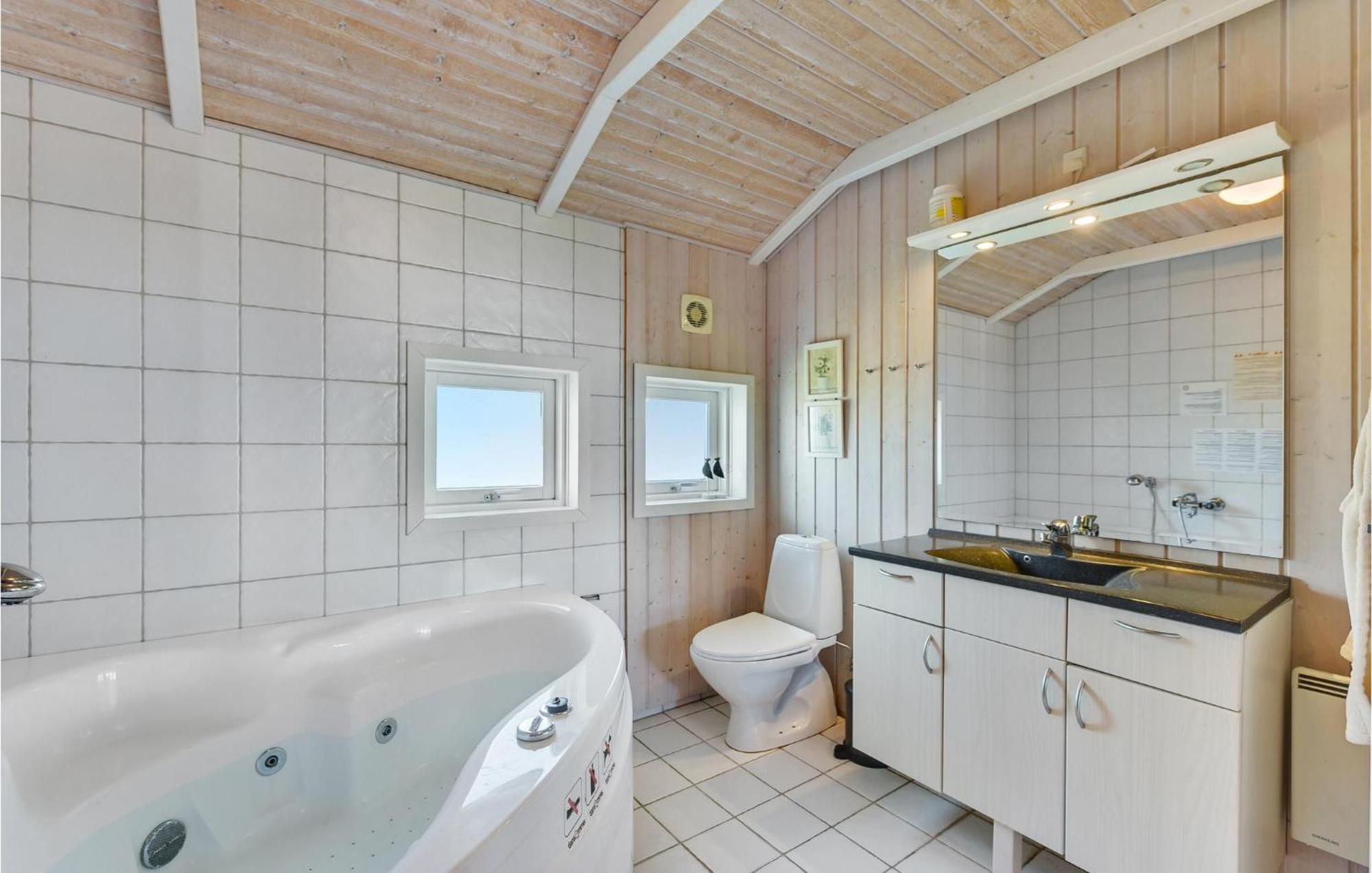 Beautiful Home In Nordborg With Wifi エクステリア 写真